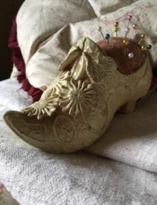 Vintage Shoe Pincushion 1/3